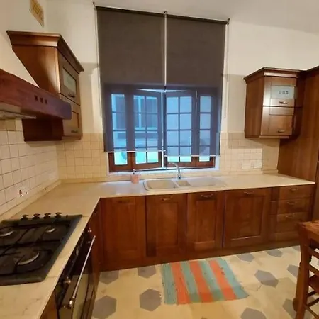 Spacious 5-bedrooms House With Large Terrace/bbq Sliema