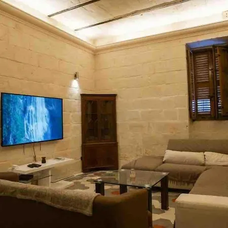 Villa Spacious 5-bedrooms House With Large Terrace/bbq *