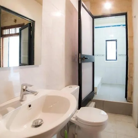 Villa Spacious 5-bedrooms House With Large Terrace/bbq *